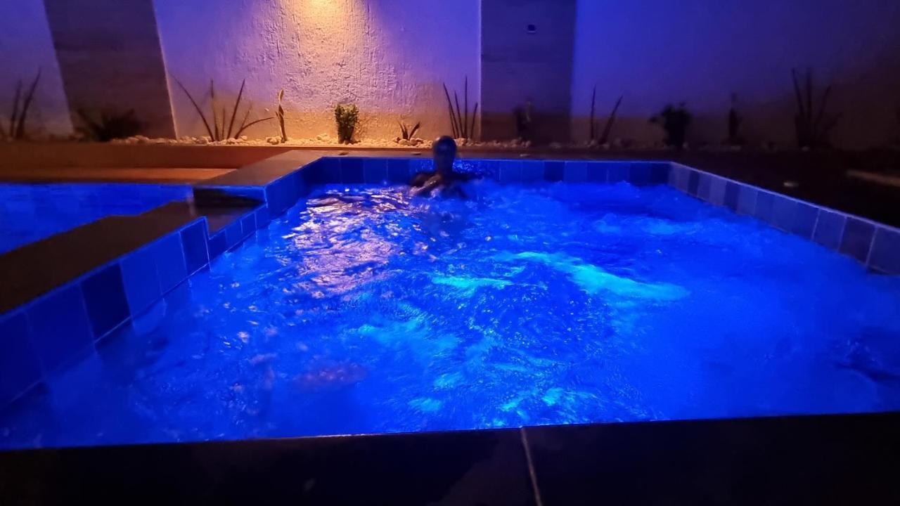 Villa Bolati, Avec Piscine, Jacuzzi, Jardin Et Vue Bonoua Εξωτερικό φωτογραφία
